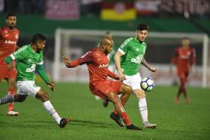 Chapecoense x Internacional - Verdão do Oeste defende tabu diante do Colorado