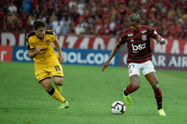 Começa o Brasileirão com Flamengo favorito sobre o Cruzeiro