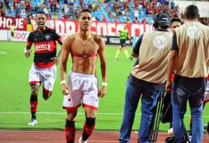 Série B: Atlético-GO confirma saída de atacante e freia busca por reforços