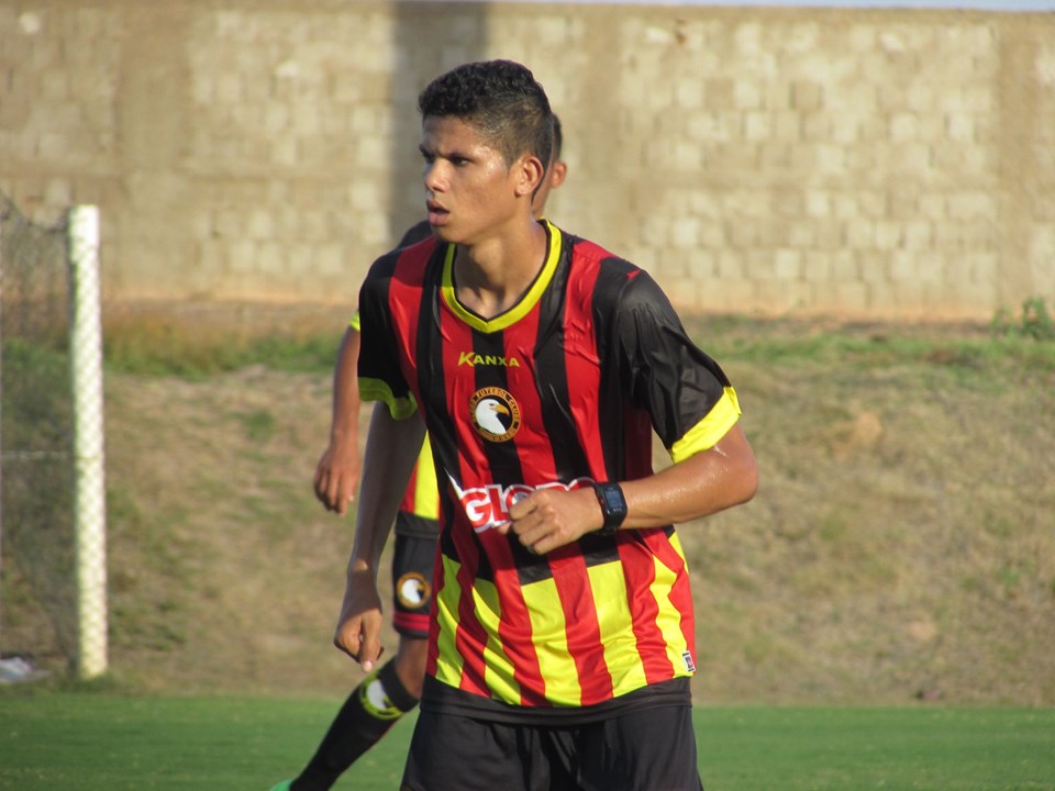 Série C: Meia-atacante deixa o Água Santa e volta para o Globo