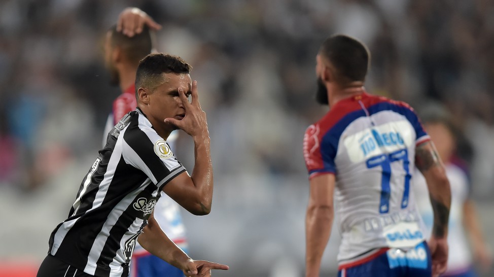 Botafogo vence 1ª