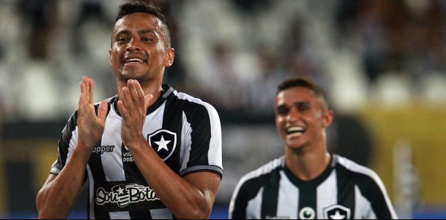 Botafogo vem de vitória para cima do Bahia