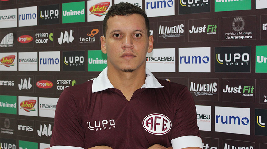 Série D: Ferroviária anuncia atacante com passagem pelas bases de São Paulo e Vasco