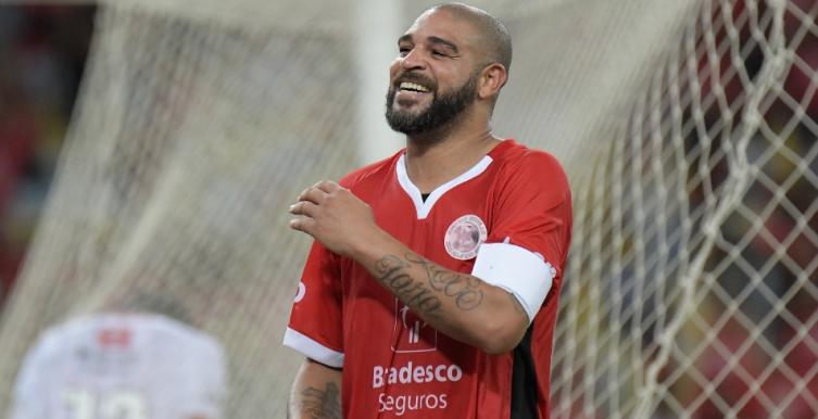 Adriano Imperador pode parar na Inter de Limeira