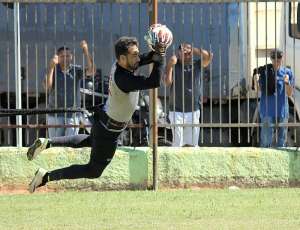 Chapecoense deixa goleiro do Oeste como ‘plano B’ e estuda outros nomes