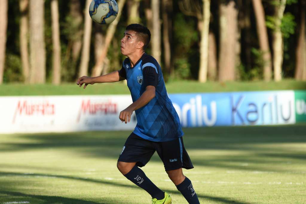 O meia Luquinha vai desfalcar o Londrina por até dois meses (Foto: Gustavo Oliveira/Londrina Esporte Clube)