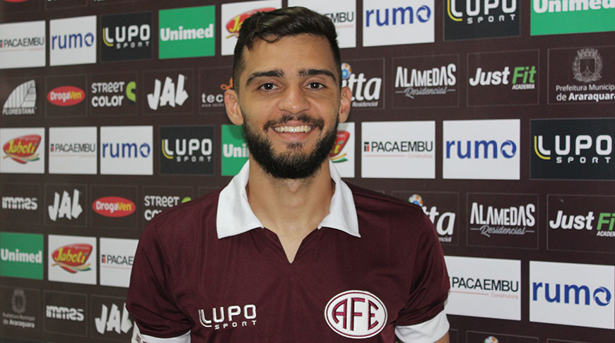 Série D: Ferroviária anuncia meia ex-América-MG e Santos que estava no URT