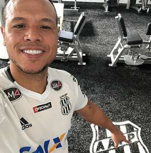 Série B: ​Presidente da Ponte espera contar com Luis Fabiano e banca Jorginho