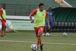 Série B: Recém-contratado e mais dois são as dúvidas no Guarani