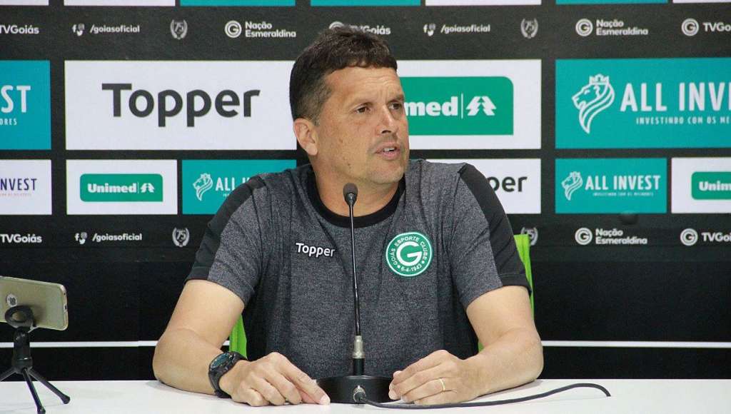 O técnico Claudinei Oliveira destacou a importância do Goiás em fazer o dever de casa