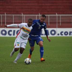 Foz do Iguaçu-PR 1 x 3 Brusque-SC - Bruscão vence de virada e segue 100%