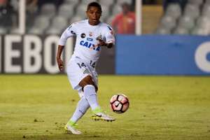 ​Grêmio inicia conversa com Santos para contratar zagueiro que está na Turquia