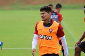 Série B: CRB acerta contratação de atacante do Vitória