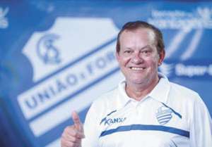 Após vender mando contra Fla, presidente do CSA pede licença do cargo