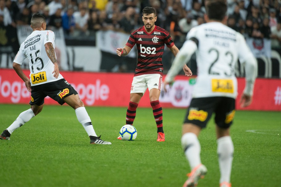 COPA DO BRASIL: Flamengo abre vantagem sobre Corinthians; Outros jogos empatam