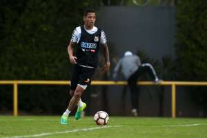 Sem espaço no Santos, Orinho deve ser negociado com clube português