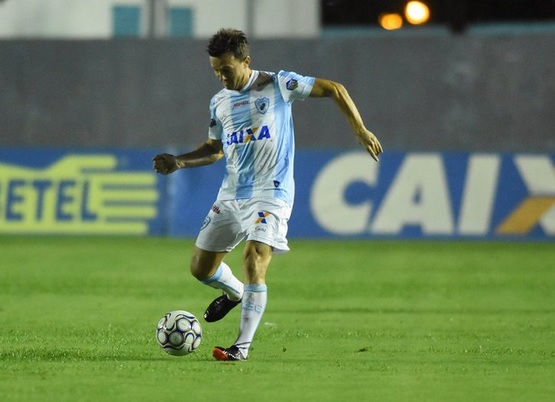 Série B: Por questão física, ex-São Paulo e Cruzeiro fica no banco do Londrina