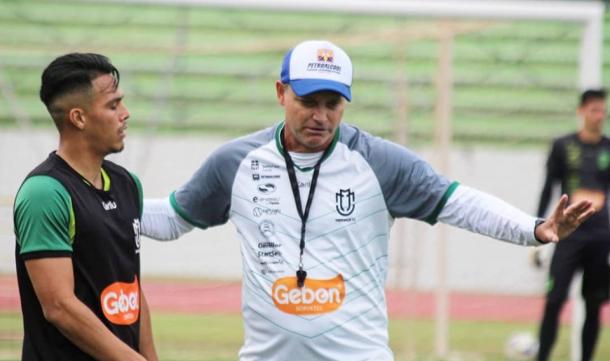 Sandro Forner deixou Maringá