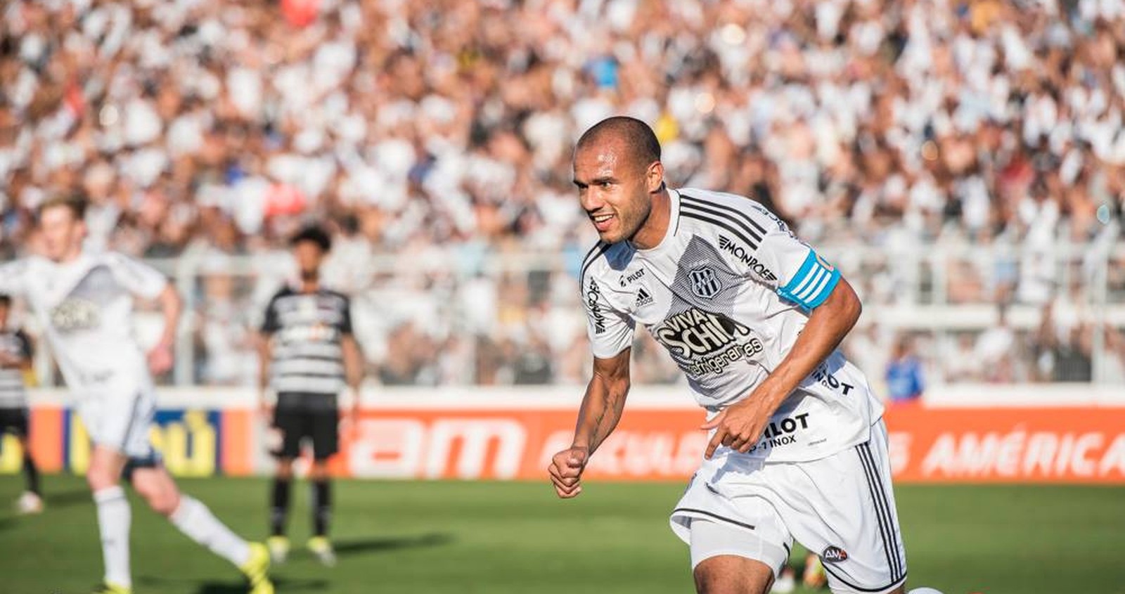 ​Reapresentação da Ponte Preta tem anúncio de Roger e retorno de Mantuan