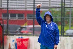 Dirigente banca Mano no Cruzeiro e afirma: 