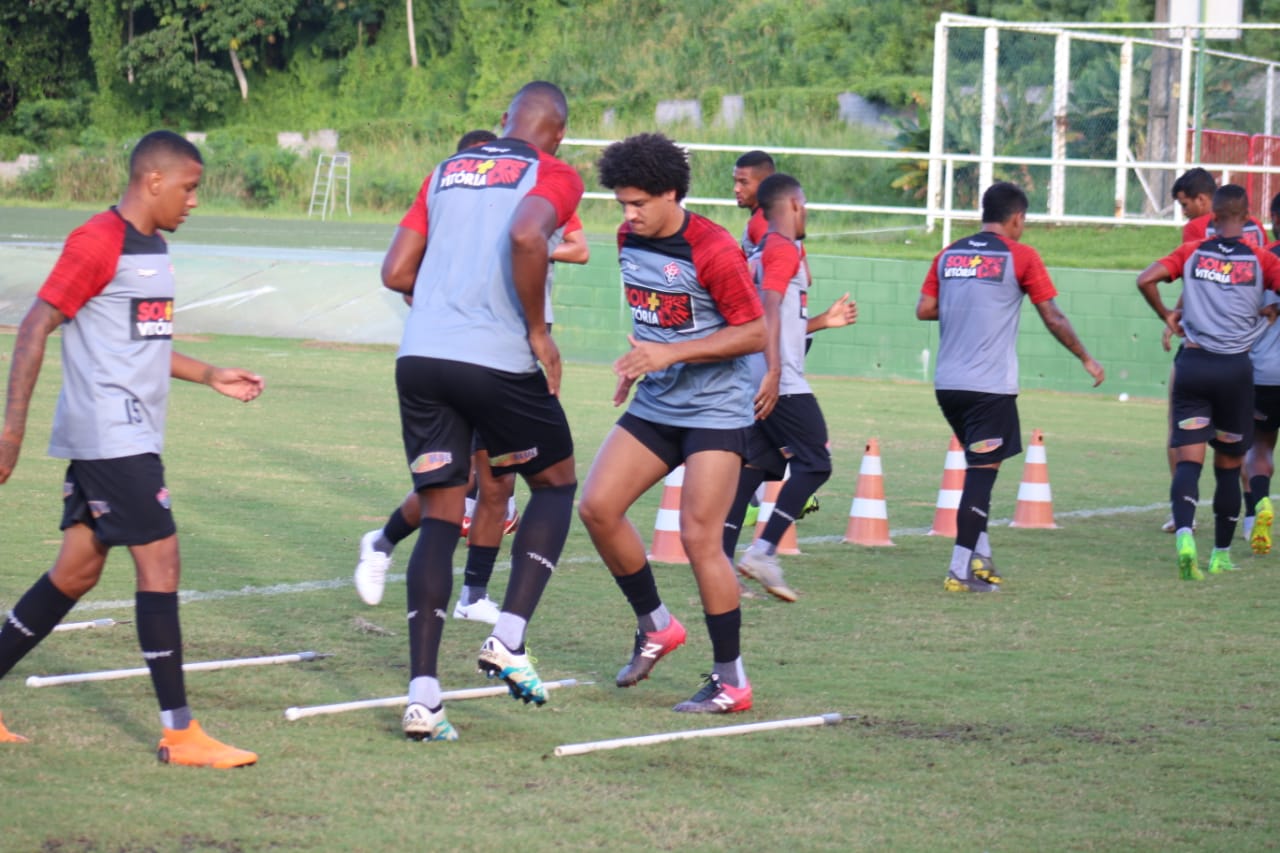 Série B: Vitória deverá ter mudanças para a estreia de Osmar Loss