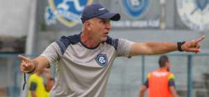 Série C: De olho na liderança, Márcio Fernandes faz mistério no Remo