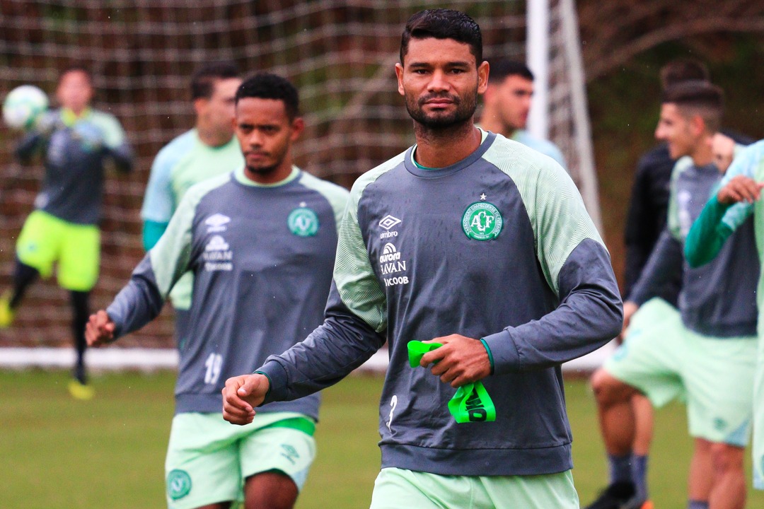 Tempo ruim cancela voo para Belo Horizonte e atrapalha Chapecoense