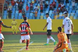 Atlético-GO x Vitória - Por G4, Dragão desafia Leão na estreia de Osmar Loss