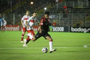 Série B: Zerado, Brasil de Pelotas busca vitória inédita diante do América-MG