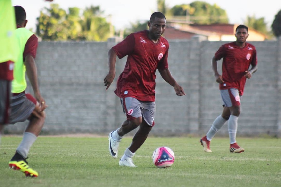 Série D: Ex-Vasco, meia do América-RN é suspenso no doping por uso de cocaína