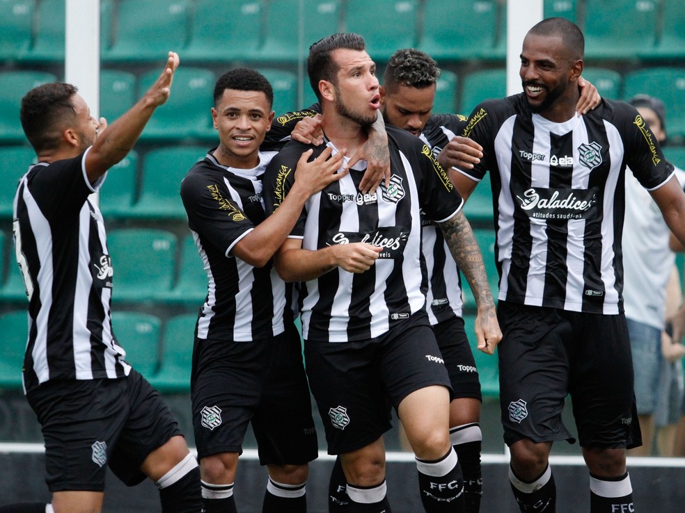 Série B: Figueirense deve ter mudanças no ataque contra o Atlético-GO