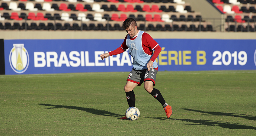 Júlio César pede Botafogo ligado contra o Criciúma para manter a liderança da Série B