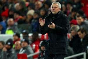 Time do Brasileirão dá cartada ousada e inicia conversa por Mourinho