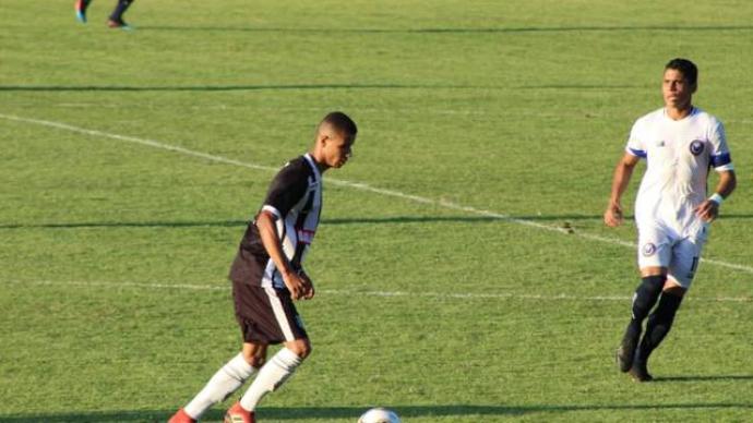Time carioca aproveitou as falhas do adversário e construiu a goleada