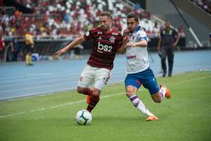 BRASILEIRÃO: Bahia e Fla dormem no G4 e Grêmio segue na degola