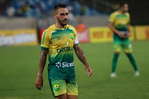 Série B: Cuiabá acumula problemas e Itamar Schulle terá que quebrar a cabeça