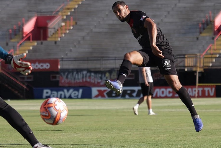 Série B: Elenco do Brasil de Pelotas comemora evolução após início ruim