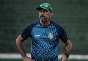 Série B: Treinador do Guarani despista sobre risco de demissão