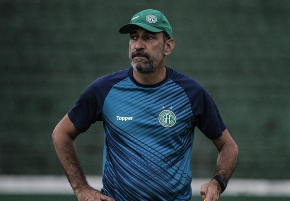 Série B: Treinador do Guarani despista sobre risco de demissão