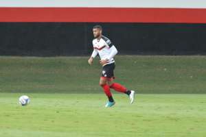 Série B: Atlético-GO dispensa zagueiro às vésperas do jogo contra o Guarani