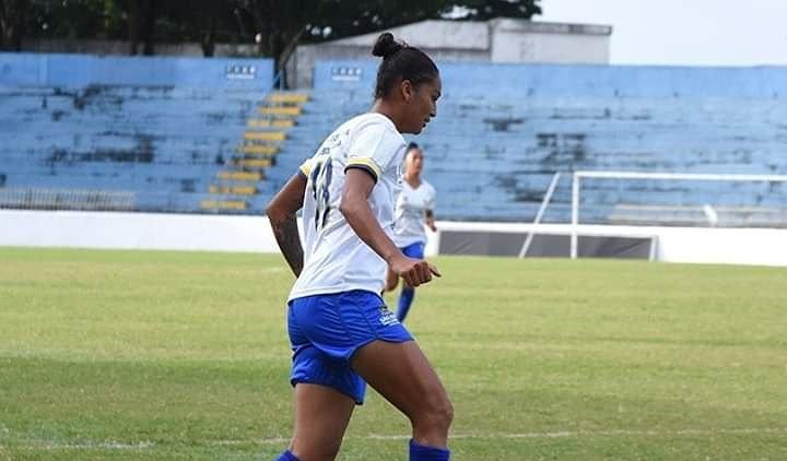Lateral do São José, Poliana foi convocada à seleção brasileira. (Foto: Renato Antunes/Maxx Sports)
