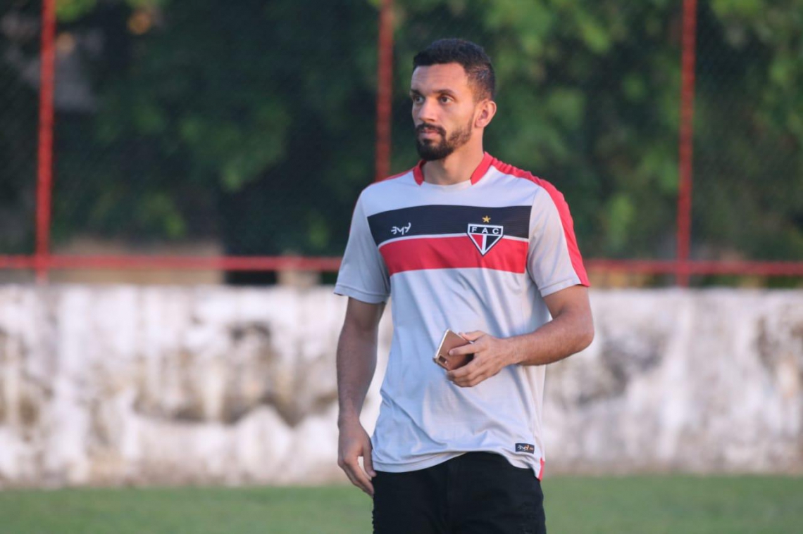 Michael pede atenção ao Ferroviário no duelo ante o Treze pela Série C