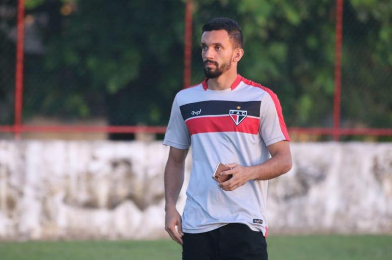 Michael quer todos ligados para o Ferroviário seguir na liderança. (Foto: Xandy Rodrigues / Ferroviário)