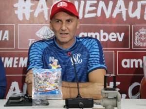 Gilmar Dal Pozzo faz cinco mudanças para recolocar o Náutico no G4 da Série C