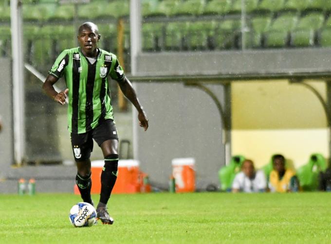 Para Luiz Fernando, o nervosismo tem atrapalhado o América na Série B! (Foto: Mourão Panda / América-MG)