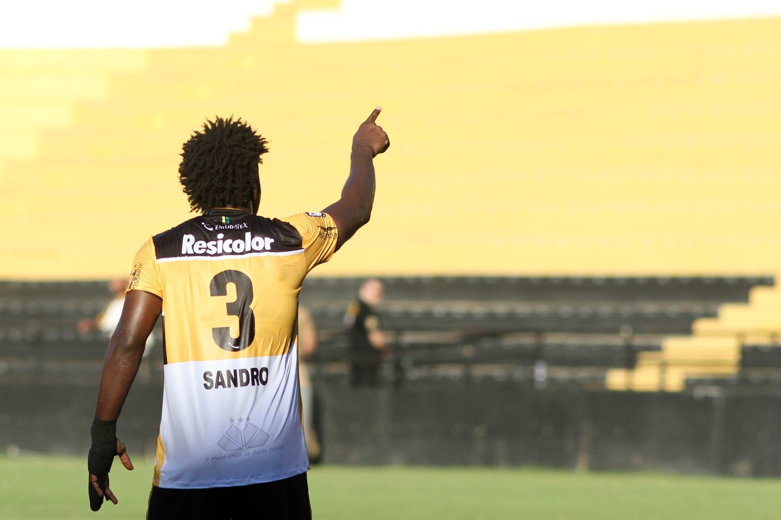 Série B: Gilson Kleina ganha desfalque de última para para jogo ante o Vila Nova