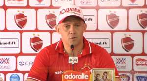 Série B: Sem baixas, técnico do Vila Nova não realiza mudanças