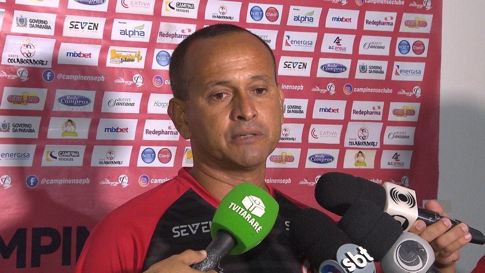 Série D: Técnico revela que pretende seguir no Campinense-PB e elogia Richarlyson