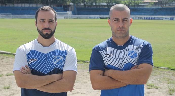 Branquinho (e) e Velicka (d) - Foto: Caíque Toledo / Esporte Clube Taubaté