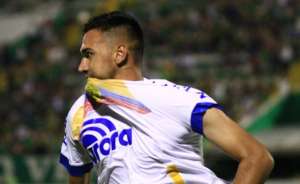 Série B: Criciúma encaminha acerto com meia de time do Brasileirão